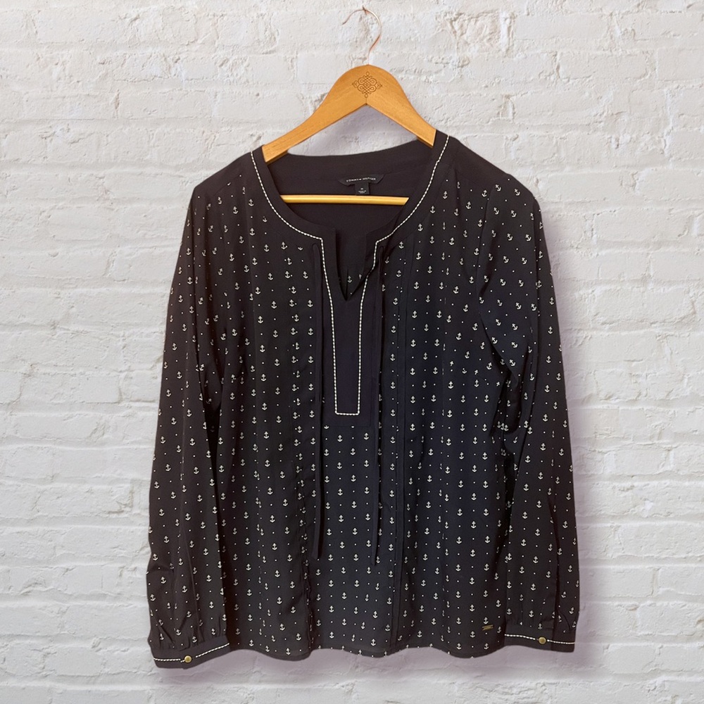 Tommy Hilfiger navy blouse with white anchors. Size M.